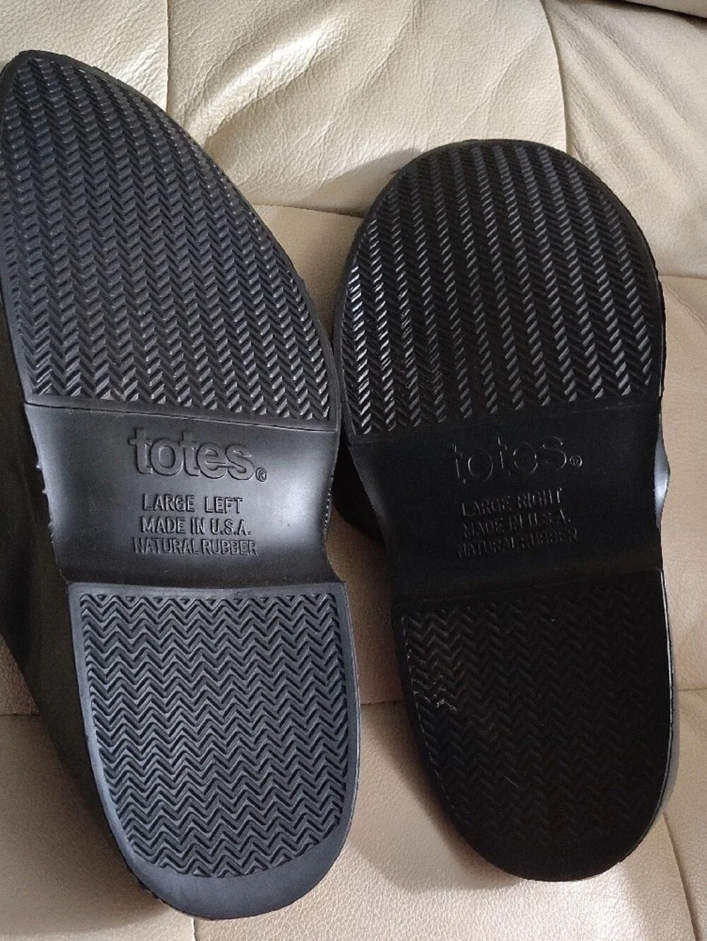 Totes Black Men's Slip-On Rain Shoe Covers